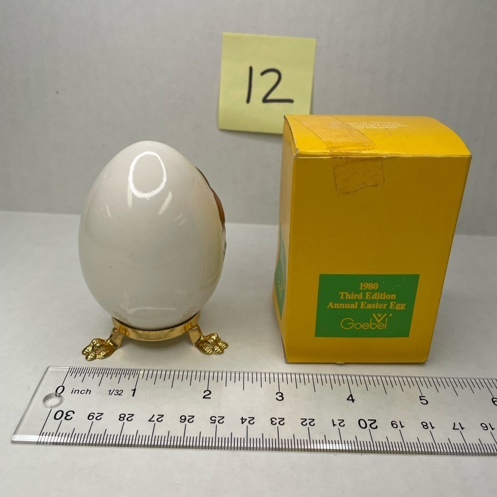 Vintage Goebel Easter Egg 1980
Decorative Egg with Rabbit Design - Picture 3 of 6